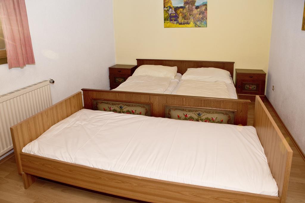 Altes Almhaus Hotel Maria Lankowitz Room photo